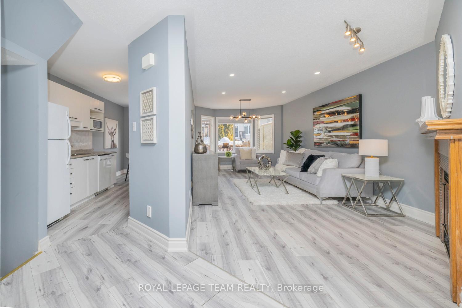 Photo 5 of 116 Thornbury Crescent, Ottawa, Centrepointe — HOMEH