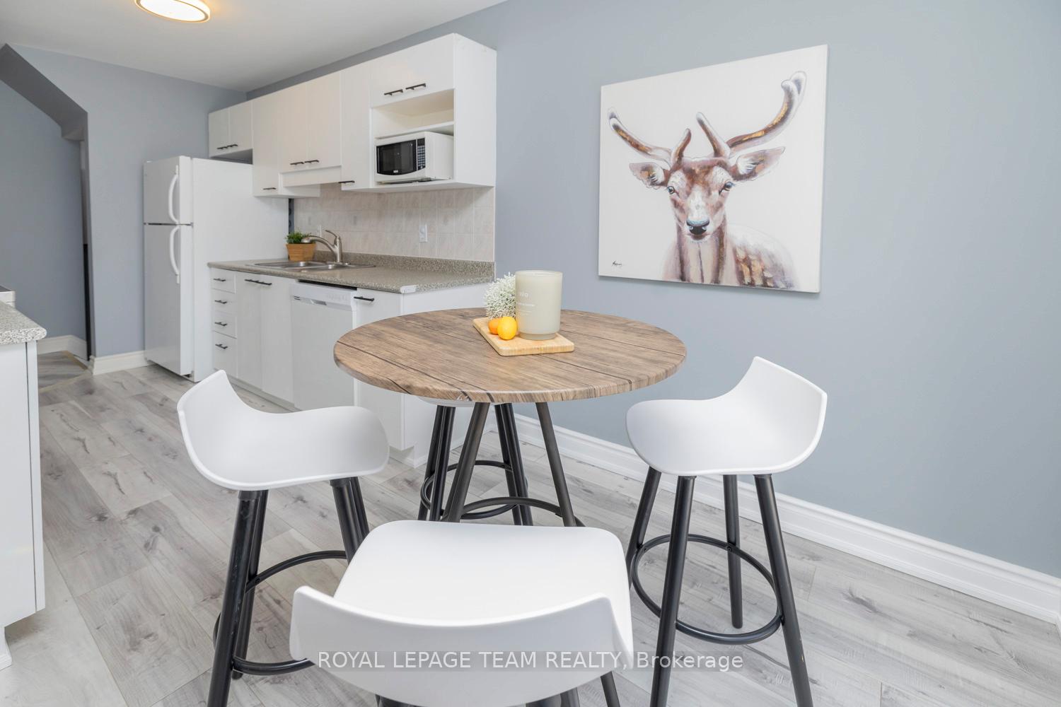 Photo 16 of 116 Thornbury Crescent, Ottawa, Centrepointe — HOMEH