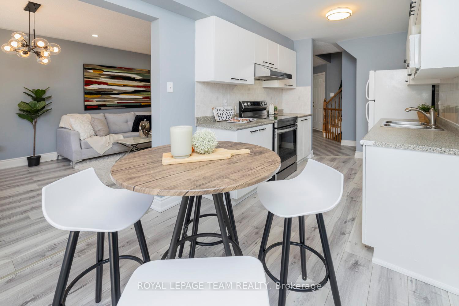 Photo 17 of 116 Thornbury Crescent, Ottawa, Centrepointe — HOMEH