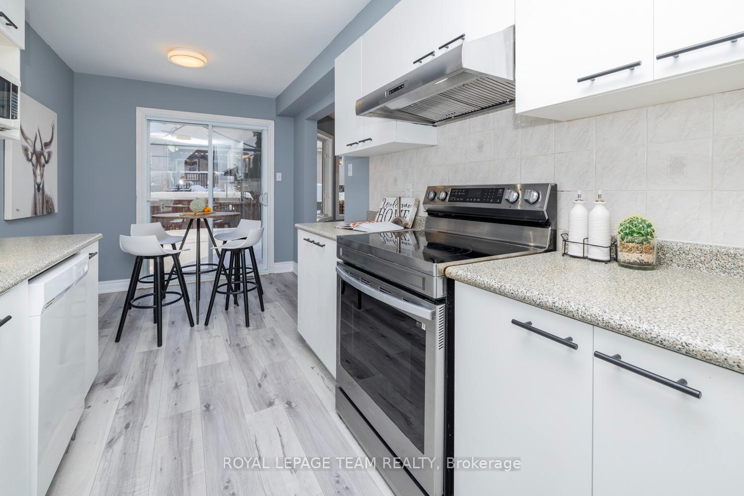 Photo 23 of 116 Thornbury Crescent, Ottawa, Centrepointe — HOMEH