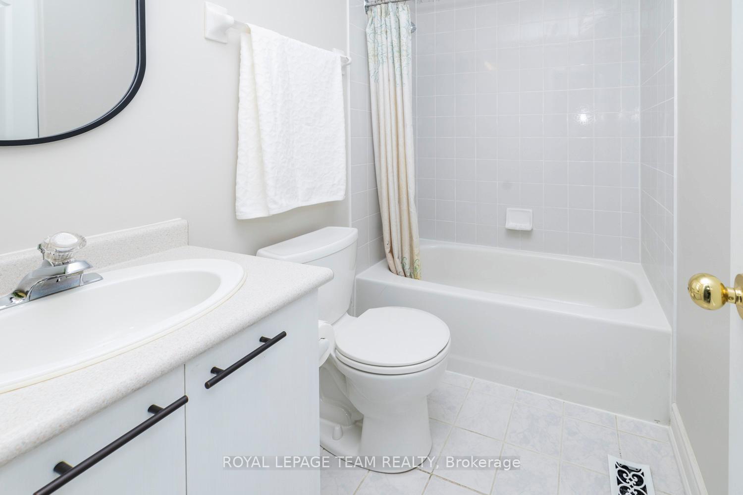 Photo 39 of 116 Thornbury Crescent, Ottawa, Centrepointe — HOMEH