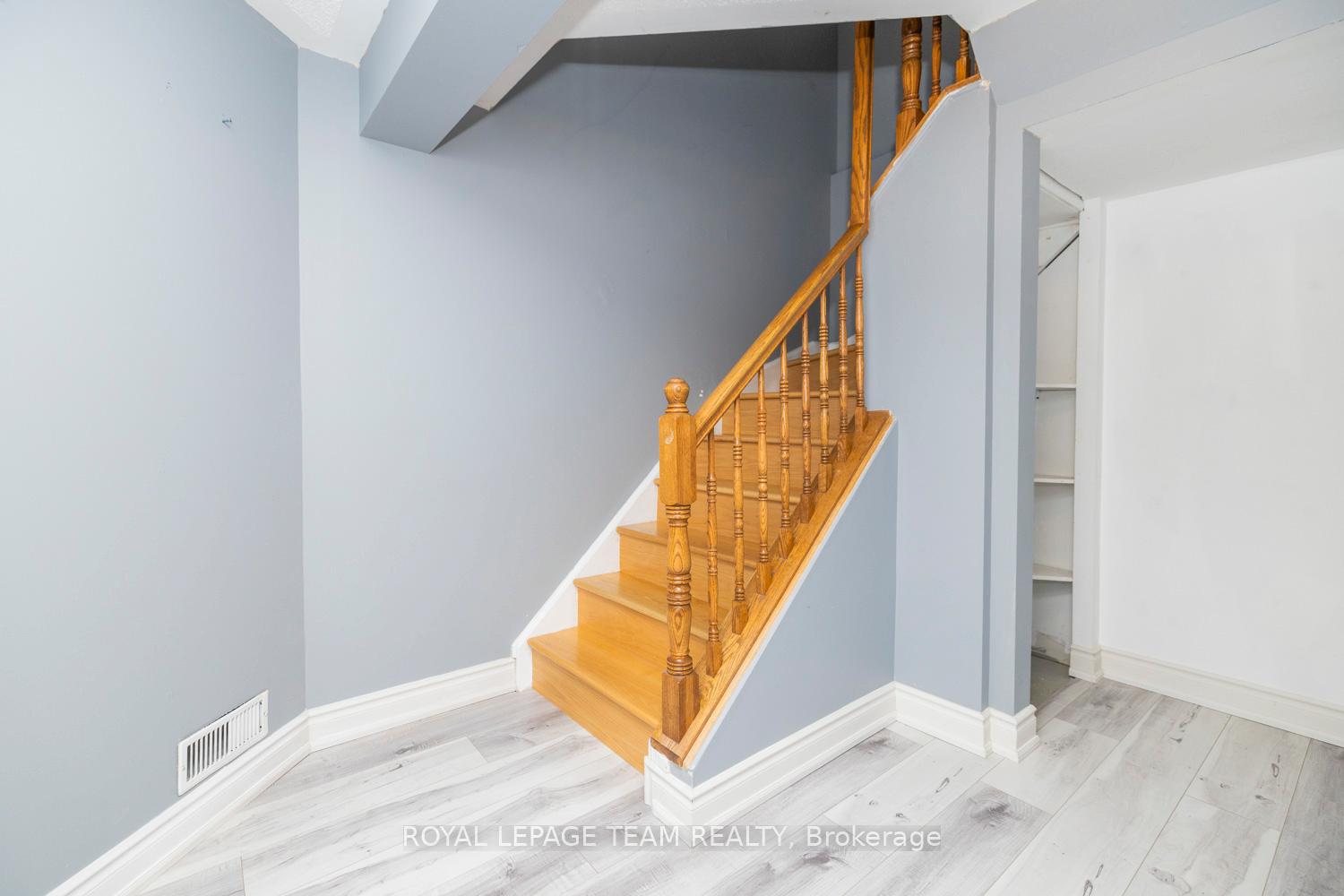 Photo 40 of 116 Thornbury Crescent, Ottawa, Centrepointe — HOMEH