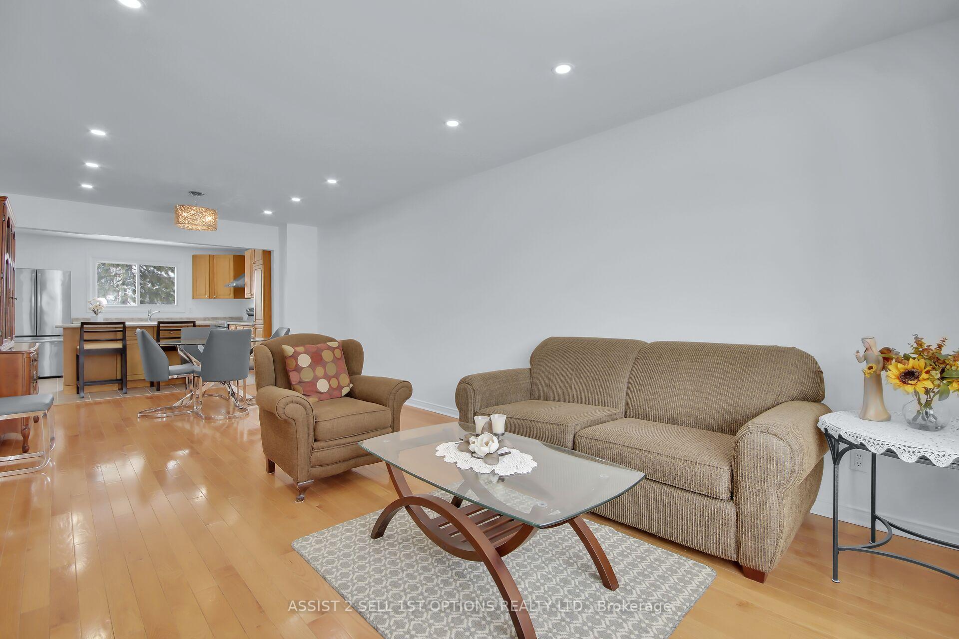 Photo 3 of 60 Shoreham Avenue, Ottawa, Craig Henry/Woodvale — HOMEH