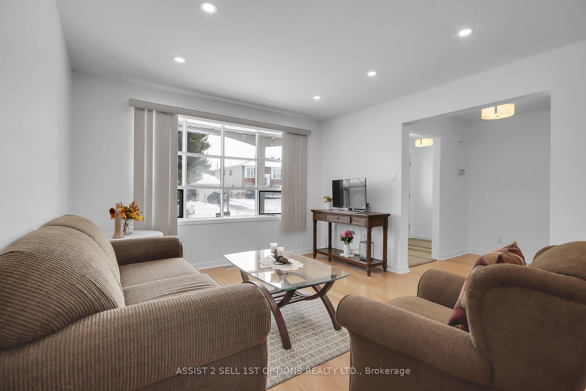 Photo 4 of 60 Shoreham Avenue, Ottawa, Craig Henry/Woodvale — HOMEH