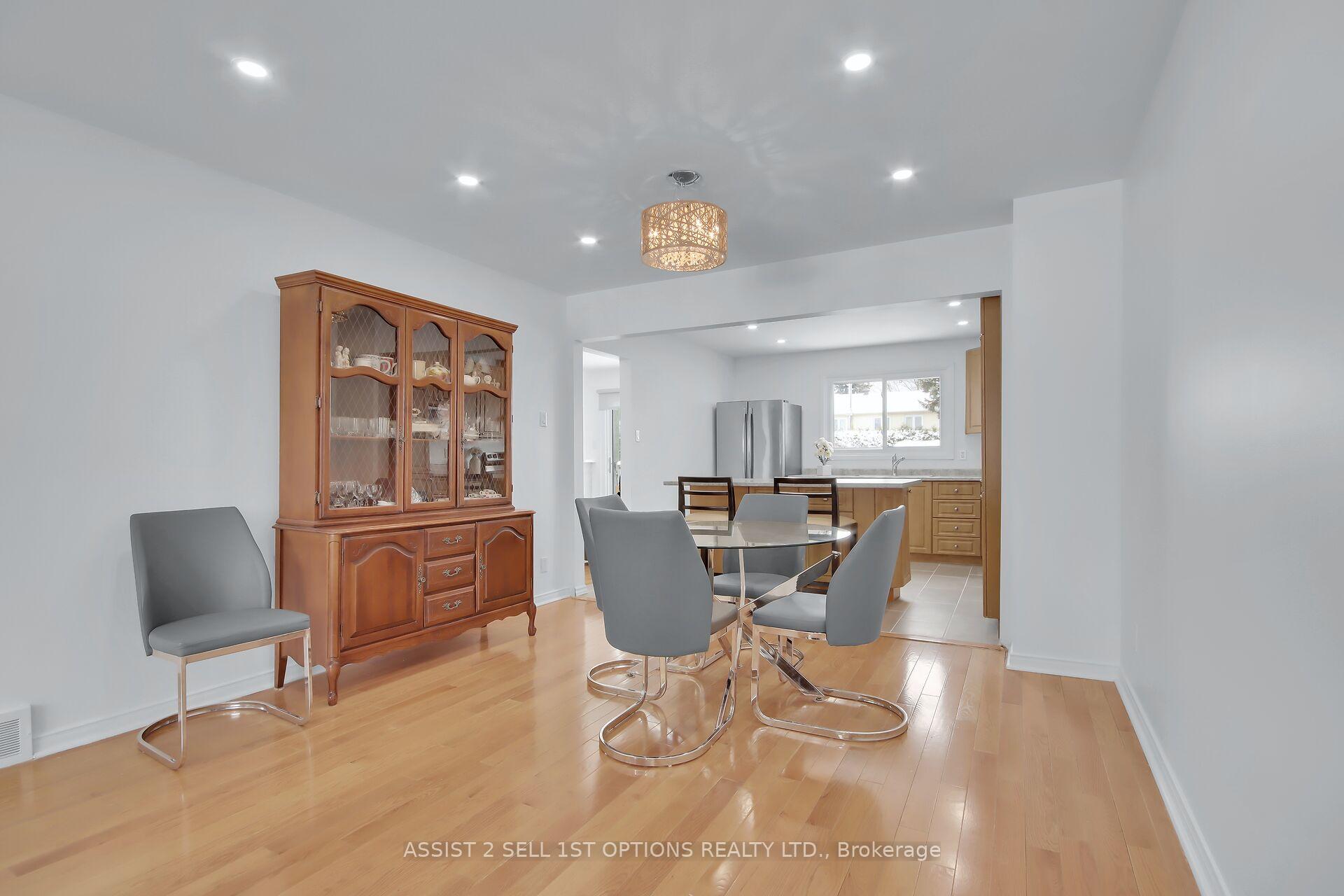 Photo 7 of 60 Shoreham Avenue, Ottawa, Craig Henry/Woodvale — HOMEH