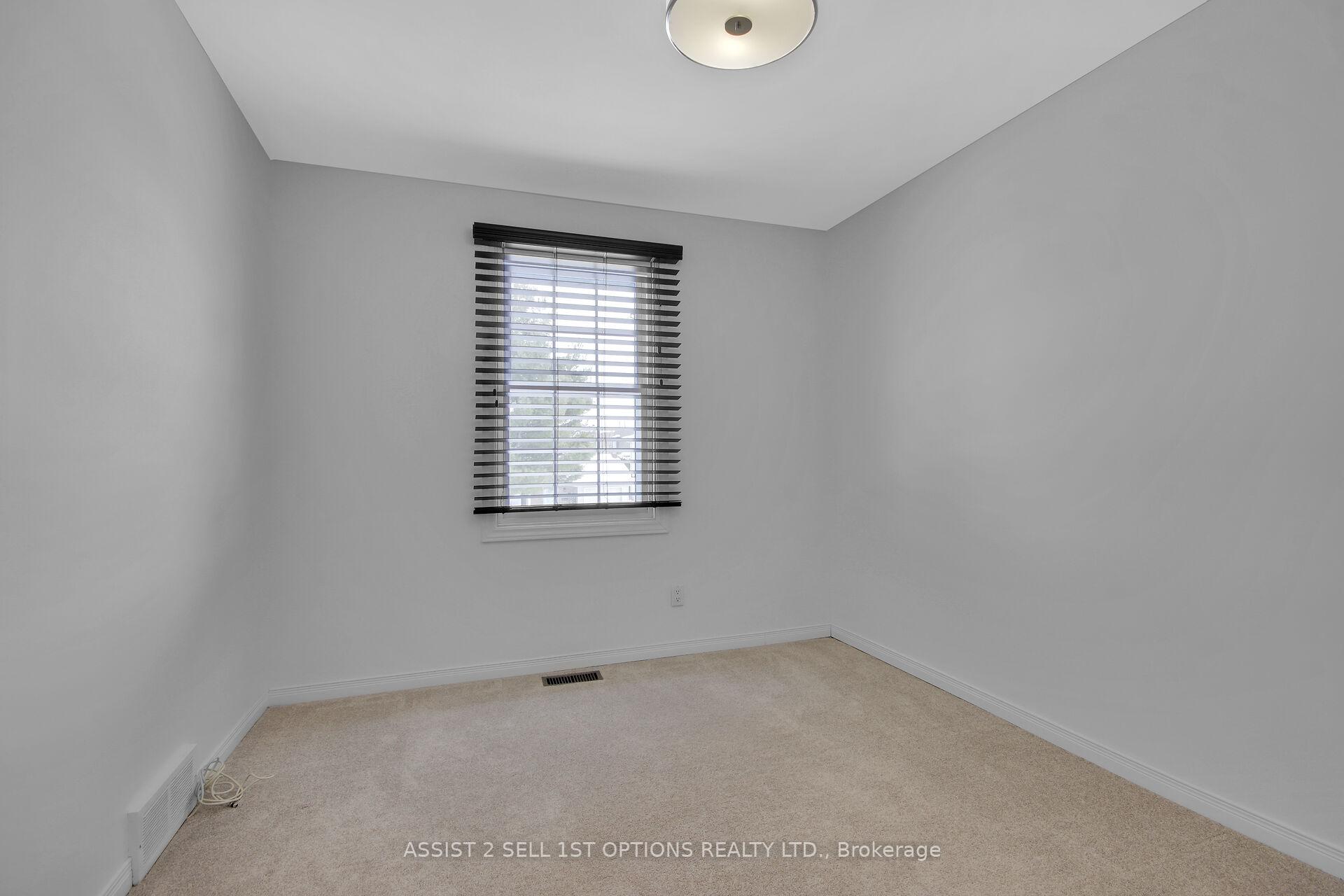 Photo 22 of 60 Shoreham Avenue, Ottawa, Craig Henry/Woodvale — HOMEH