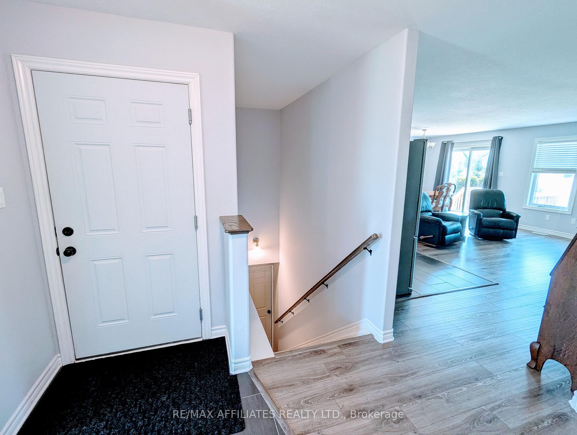 Photo 7 of 228 Wood Avenue, Smiths Falls — HOMEH