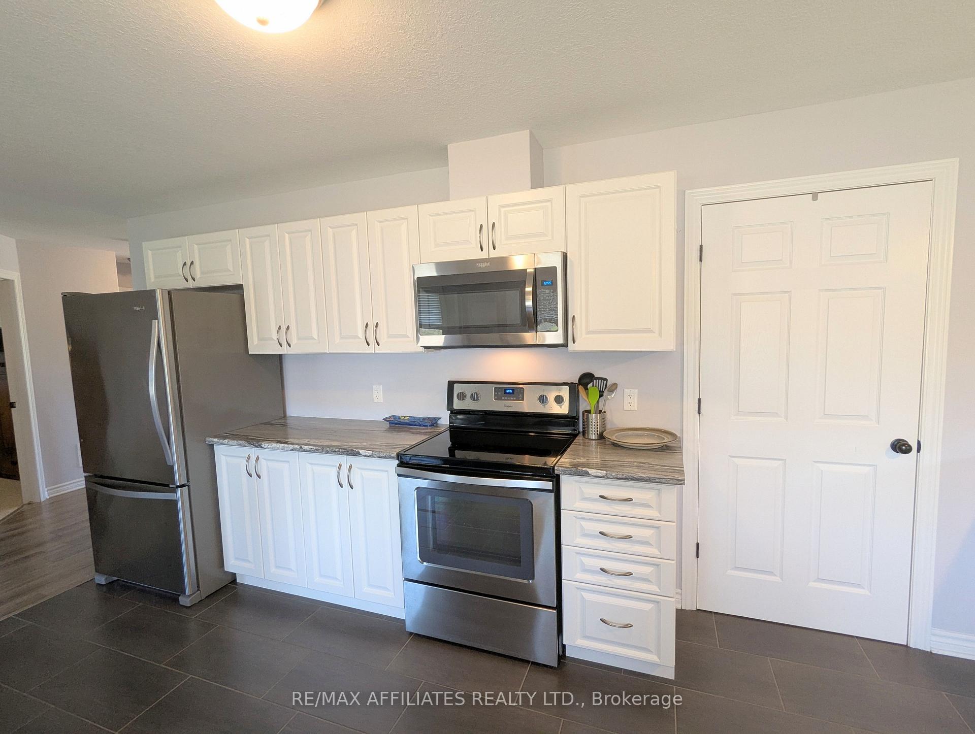 Photo 14 of 228 Wood Avenue, Smiths Falls — HOMEH