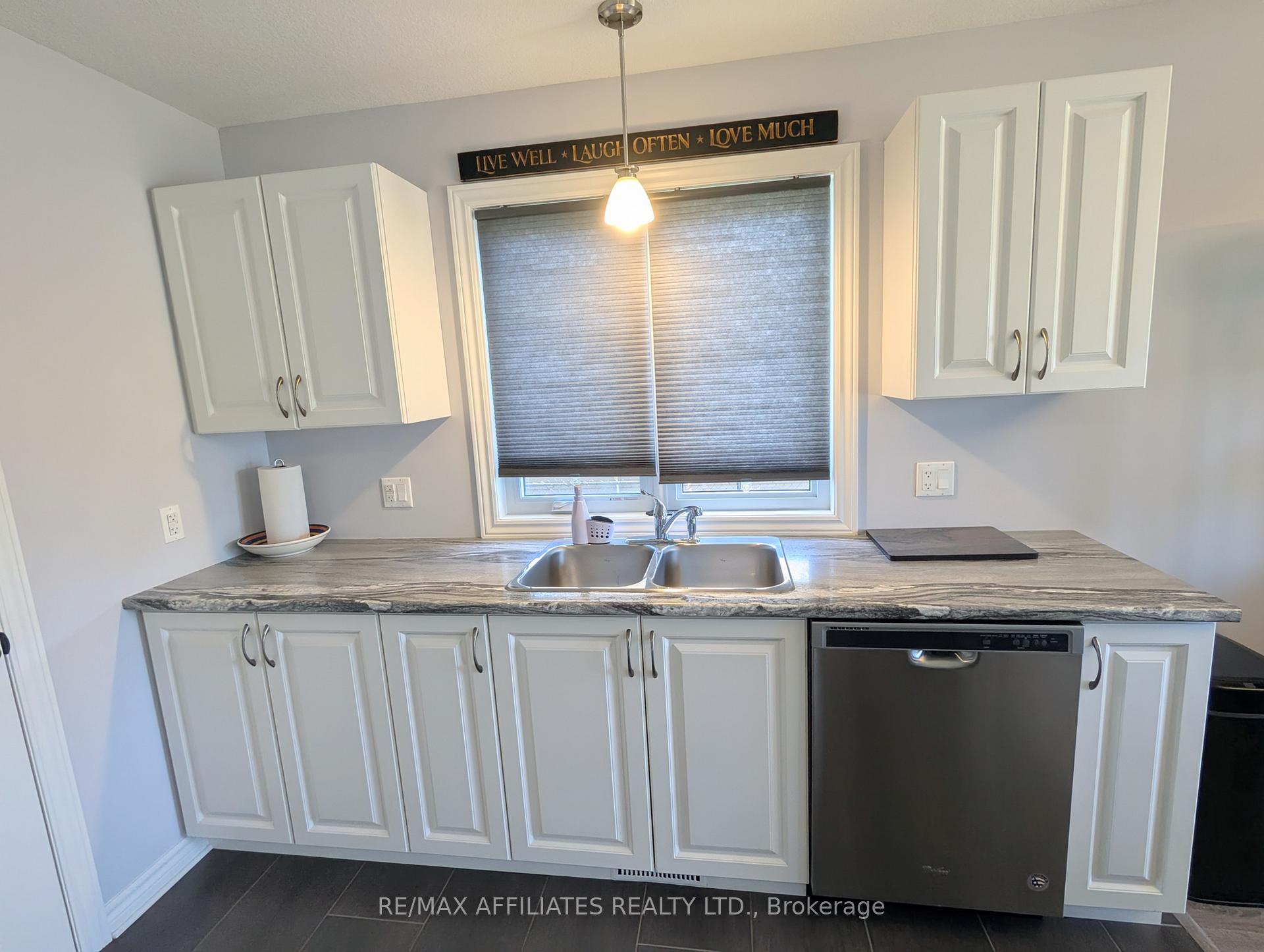 Photo 15 of 228 Wood Avenue, Smiths Falls — HOMEH