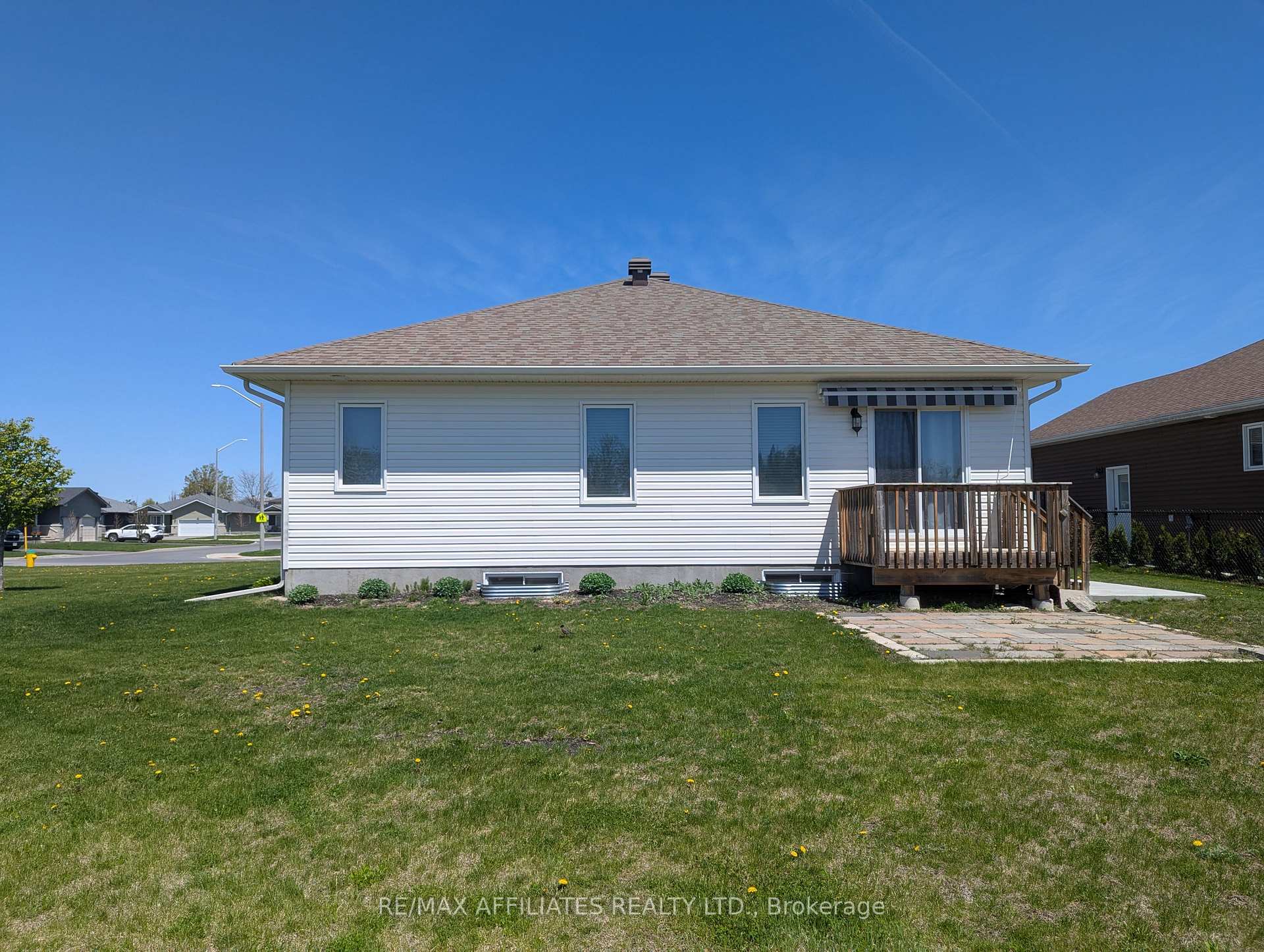 Photo 43 of 228 Wood Avenue, Smiths Falls — HOMEH
