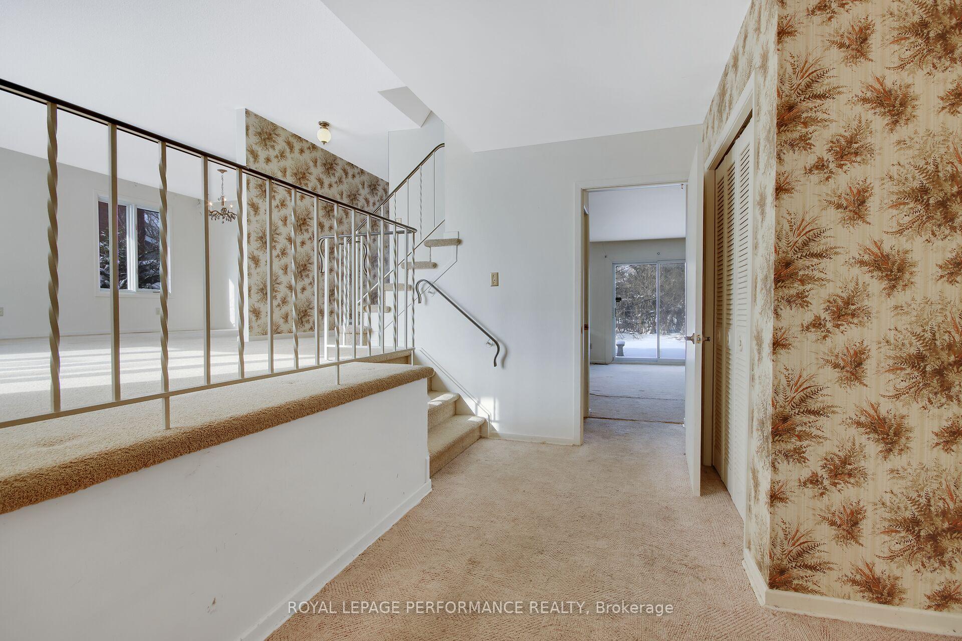 Photo 2 of 21 Nancy Avenue, Ottawa, Sheahan Estates/Trend Village — HOMEH