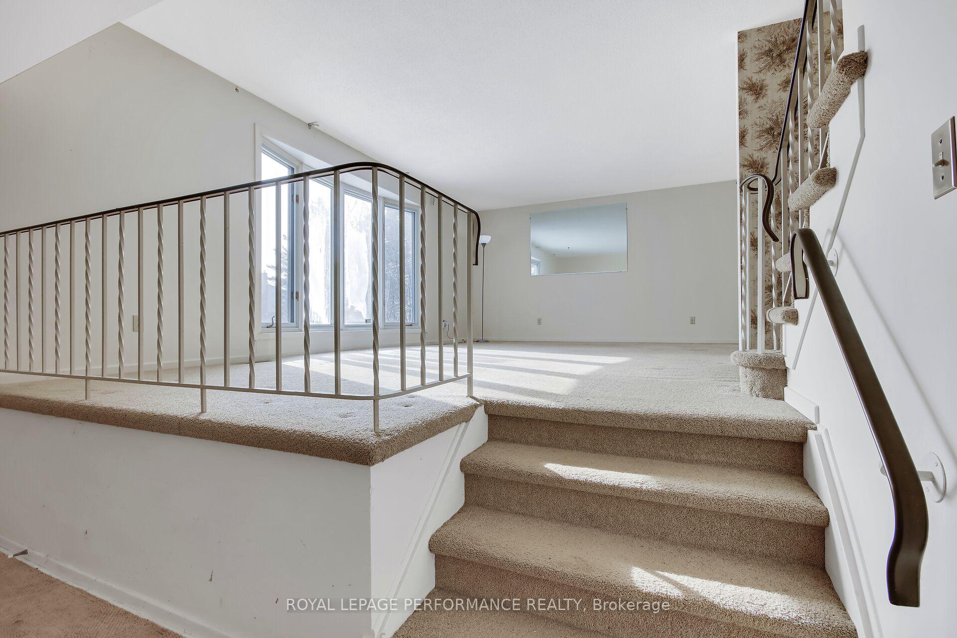 Photo 3 of 21 Nancy Avenue, Ottawa, Sheahan Estates/Trend Village — HOMEH