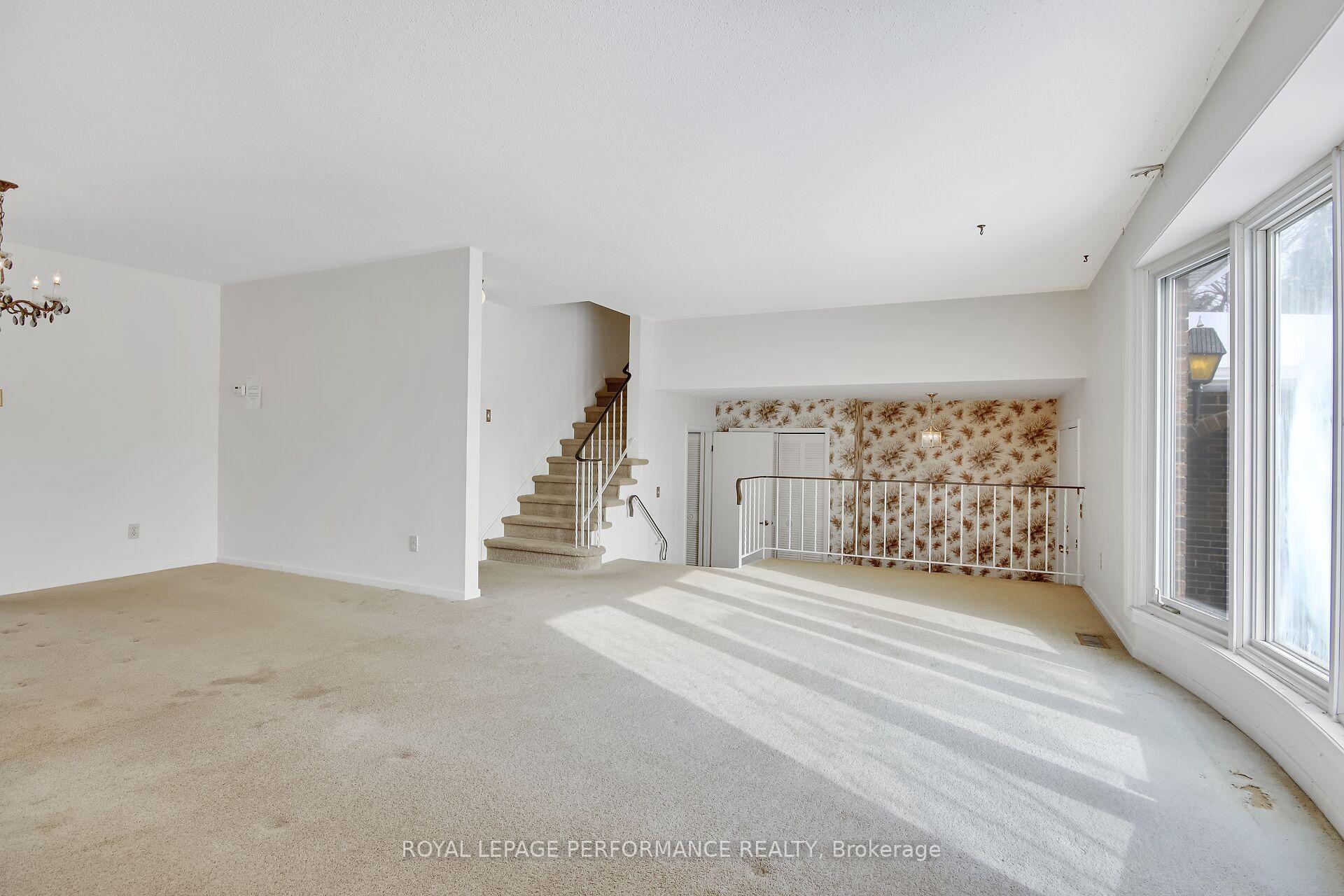 Photo 4 of 21 Nancy Avenue, Ottawa, Sheahan Estates/Trend Village — HOMEH