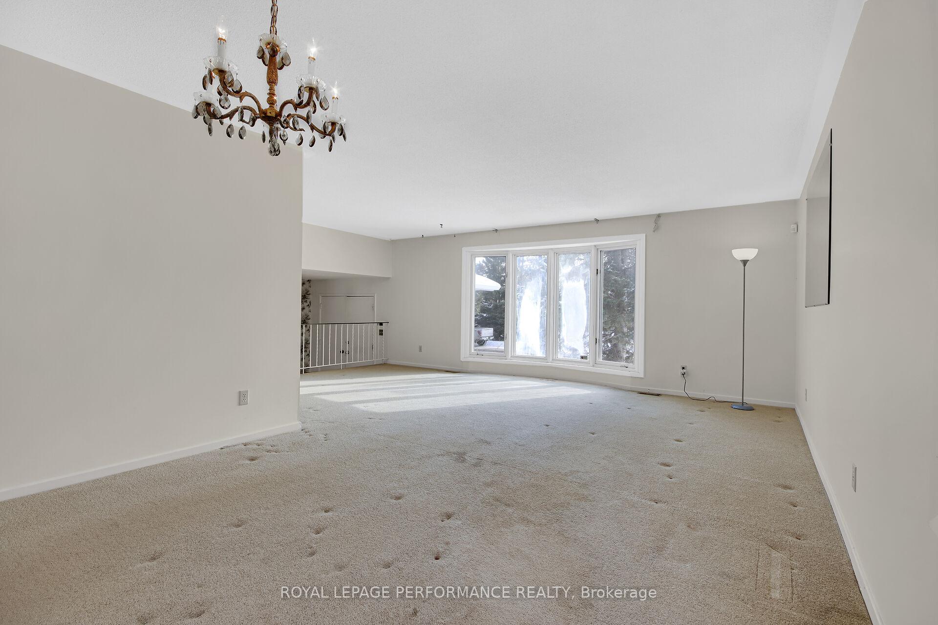 Photo 8 of 21 Nancy Avenue, Ottawa, Sheahan Estates/Trend Village — HOMEH