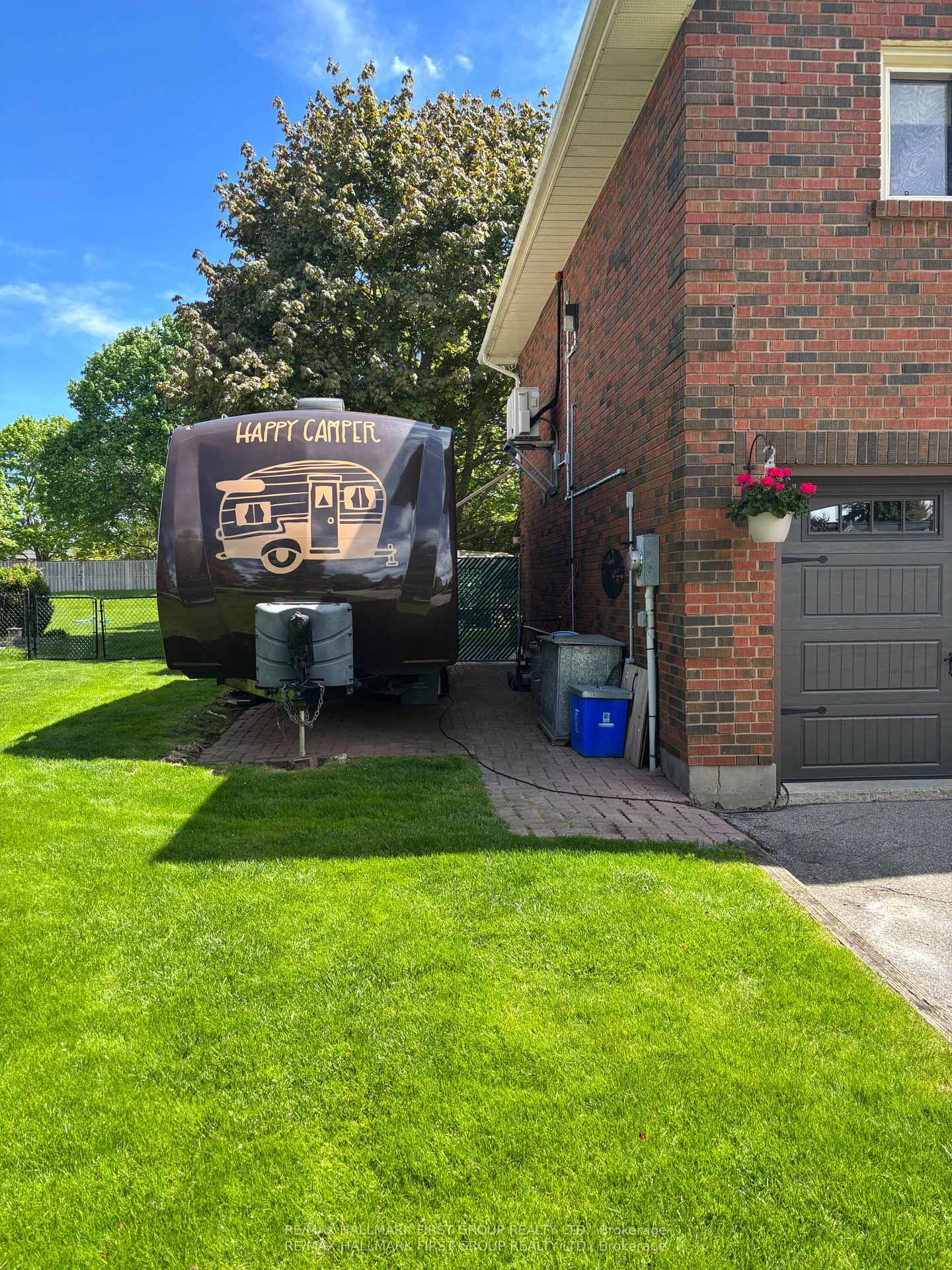 Photo 4 of 11 Riverview Drive, Scugog, Port Perry — HOMEH