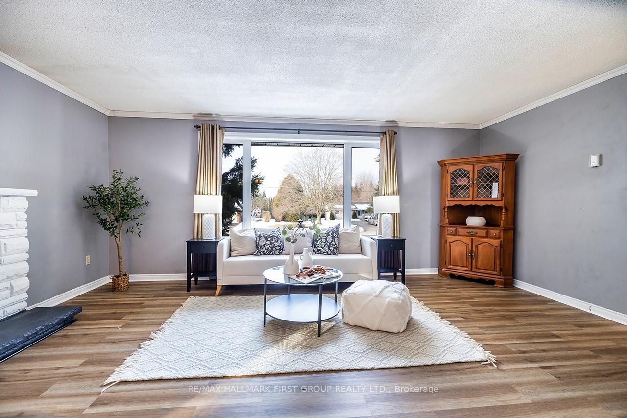 Photo 12 of 11 Riverview Drive, Scugog, Port Perry — HOMEH