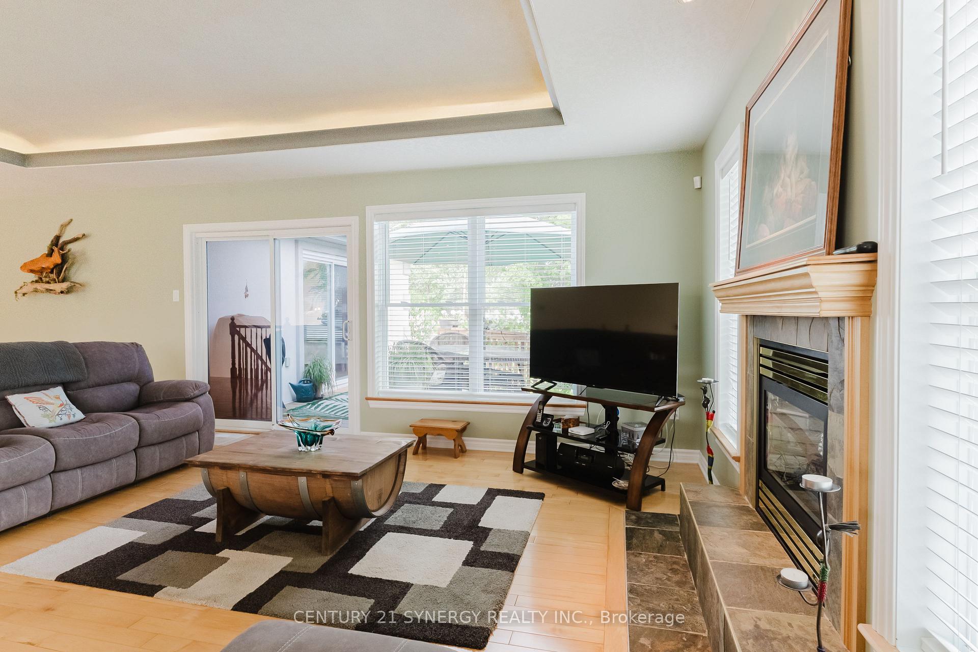 Photo 6 of 113 Merrick Street, Smiths Falls — HOMEH