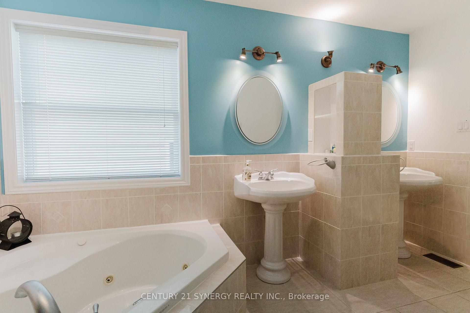 Photo 24 of 113 Merrick Street, Smiths Falls — HOMEH