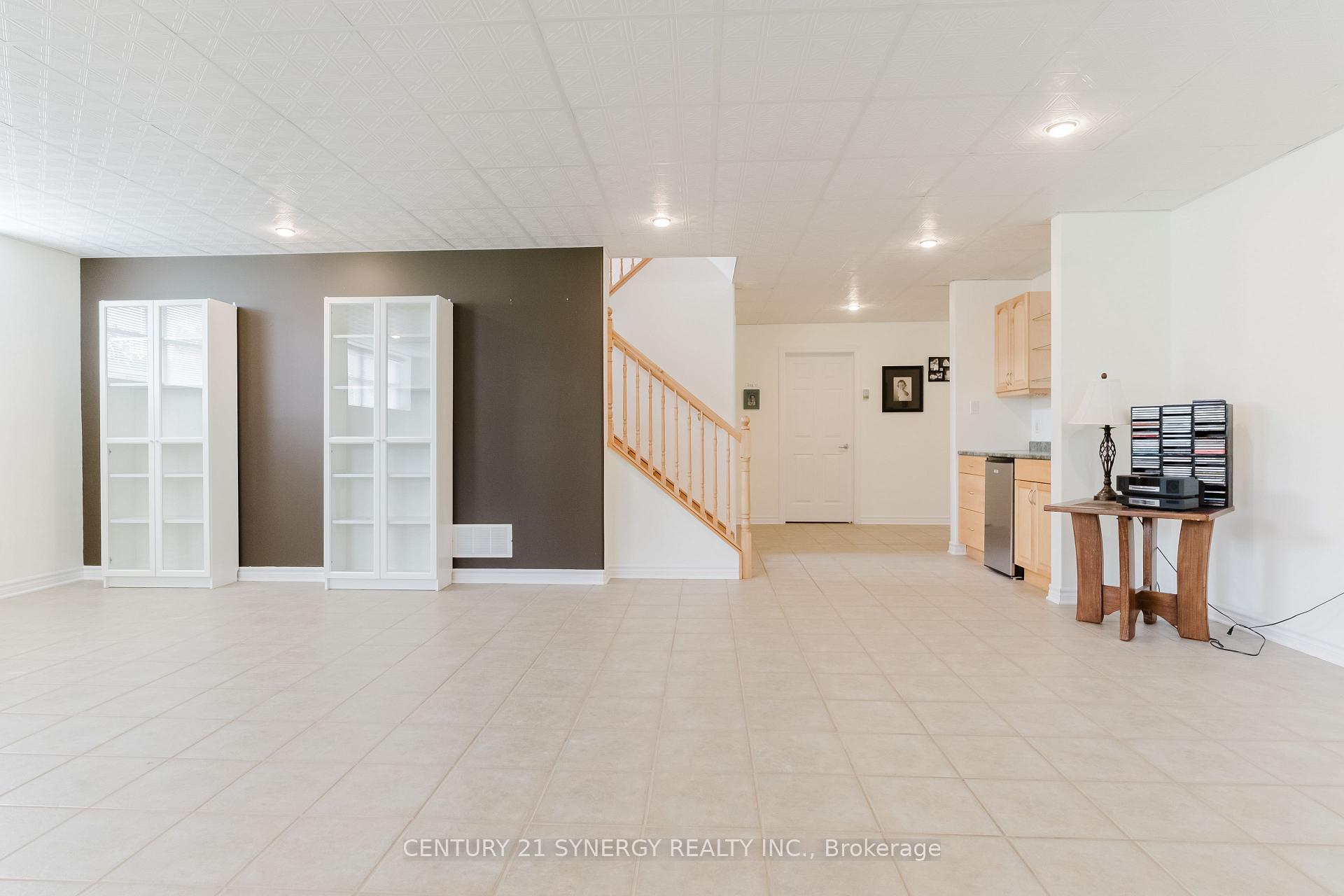 Photo 32 of 113 Merrick Street, Smiths Falls — HOMEH