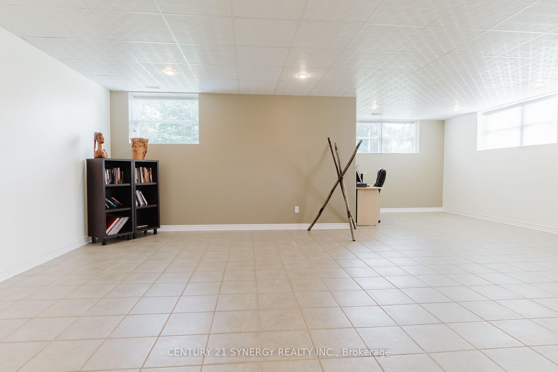 Photo 35 of 113 Merrick Street, Smiths Falls — HOMEH