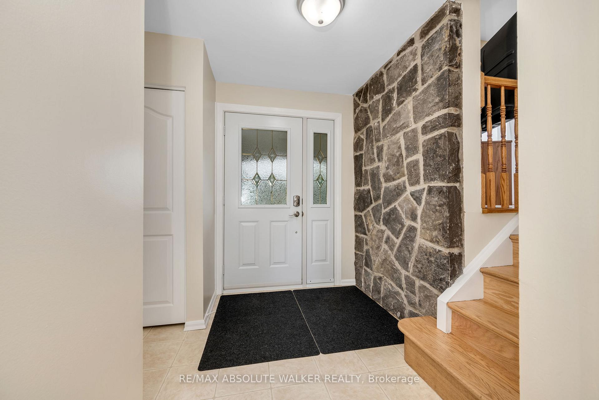 Photo 3 of 56 Millford Avenue, Ottawa, Manordale — HOMEH