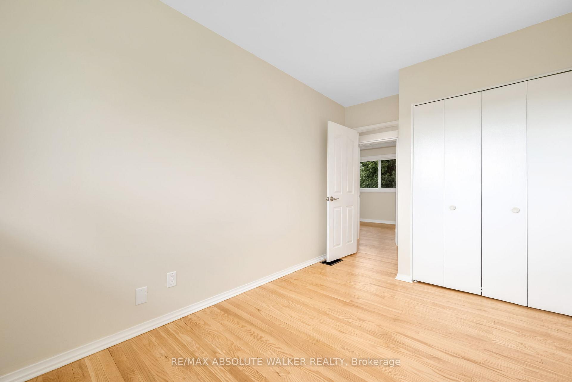 Photo 23 of 56 Millford Avenue, Ottawa, Manordale — HOMEH
