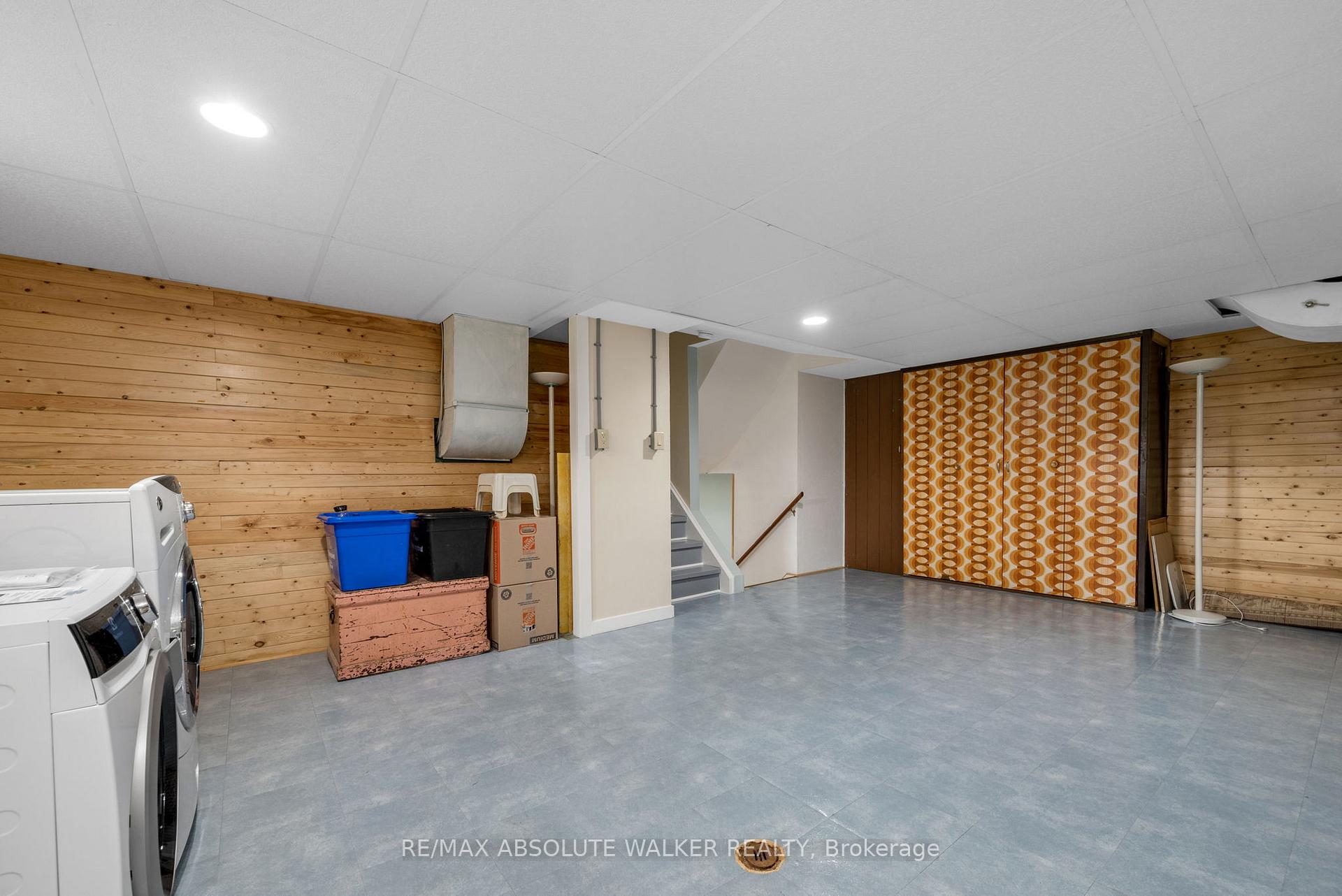 Photo 30 of 56 Millford Avenue, Ottawa, Manordale — HOMEH