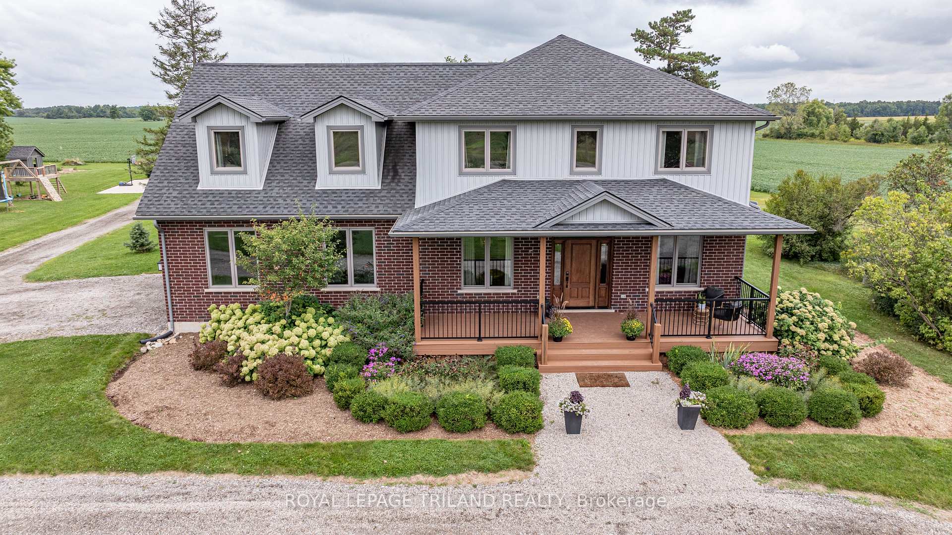 Photo 2 of 39564 Fingal Line, Southwold, Rural Southwold — HOMEH