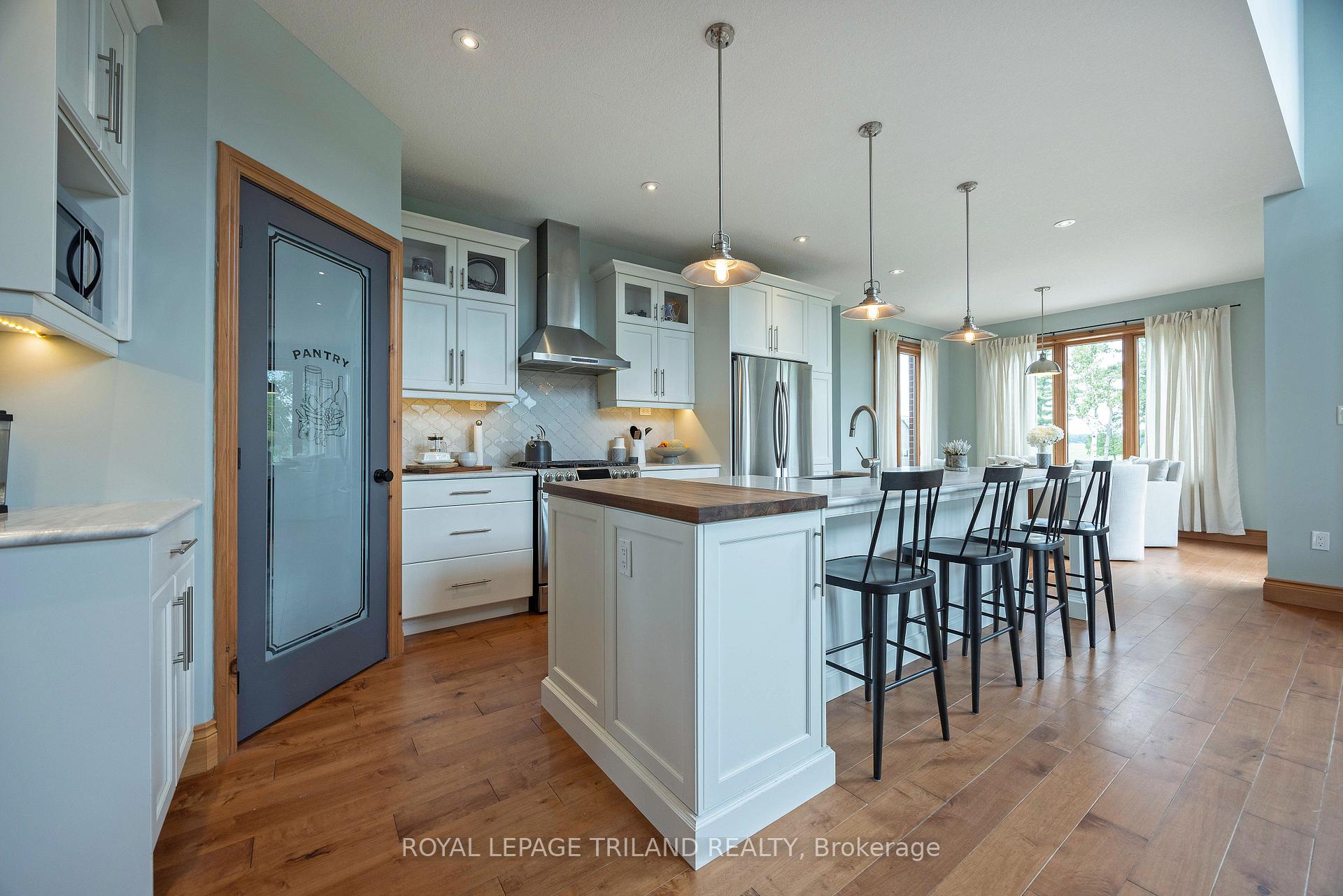 Photo 10 of 39564 Fingal Line, Southwold, Rural Southwold — HOMEH