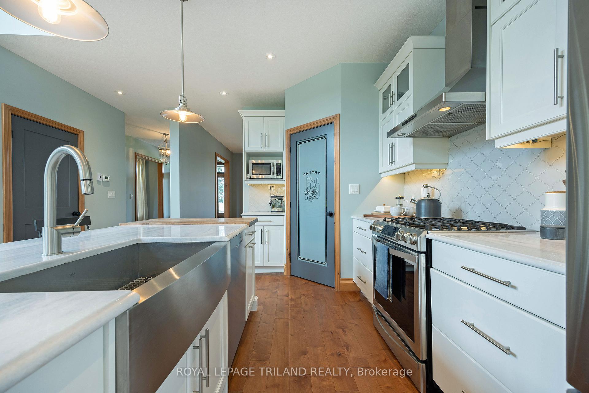 Photo 12 of 39564 Fingal Line, Southwold, Rural Southwold — HOMEH