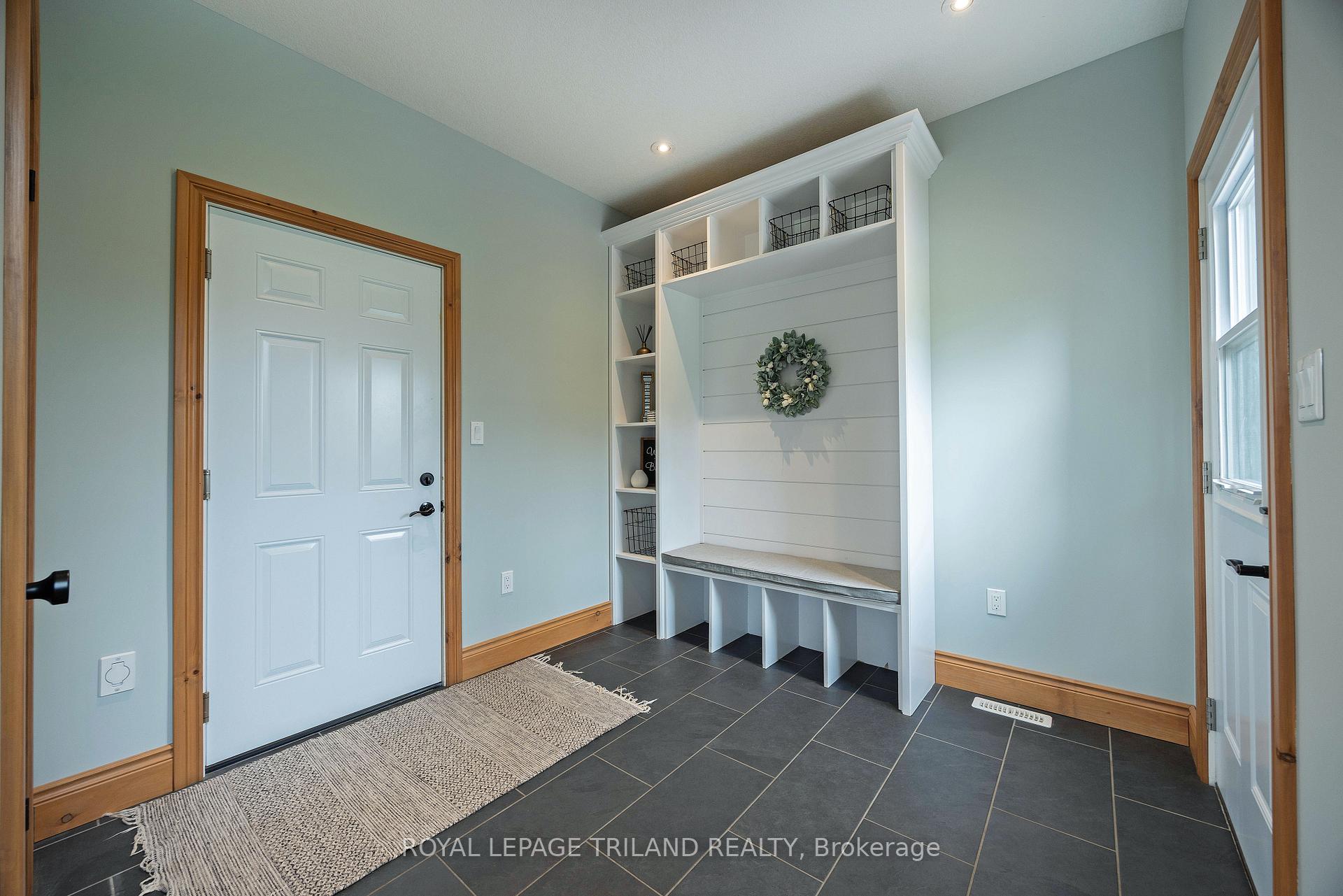 Photo 14 of 39564 Fingal Line, Southwold, Rural Southwold — HOMEH
