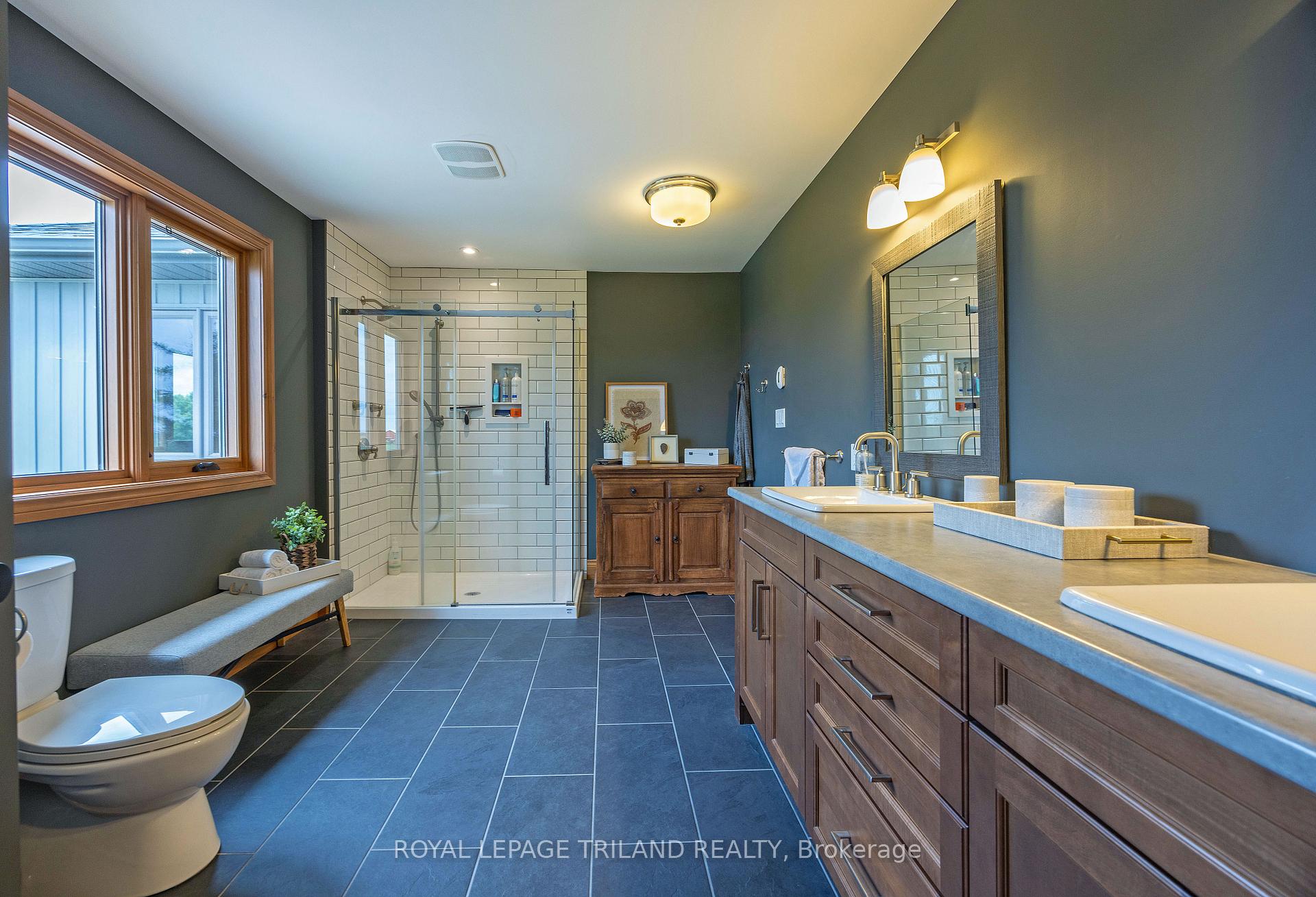 Photo 23 of 39564 Fingal Line, Southwold, Rural Southwold — HOMEH