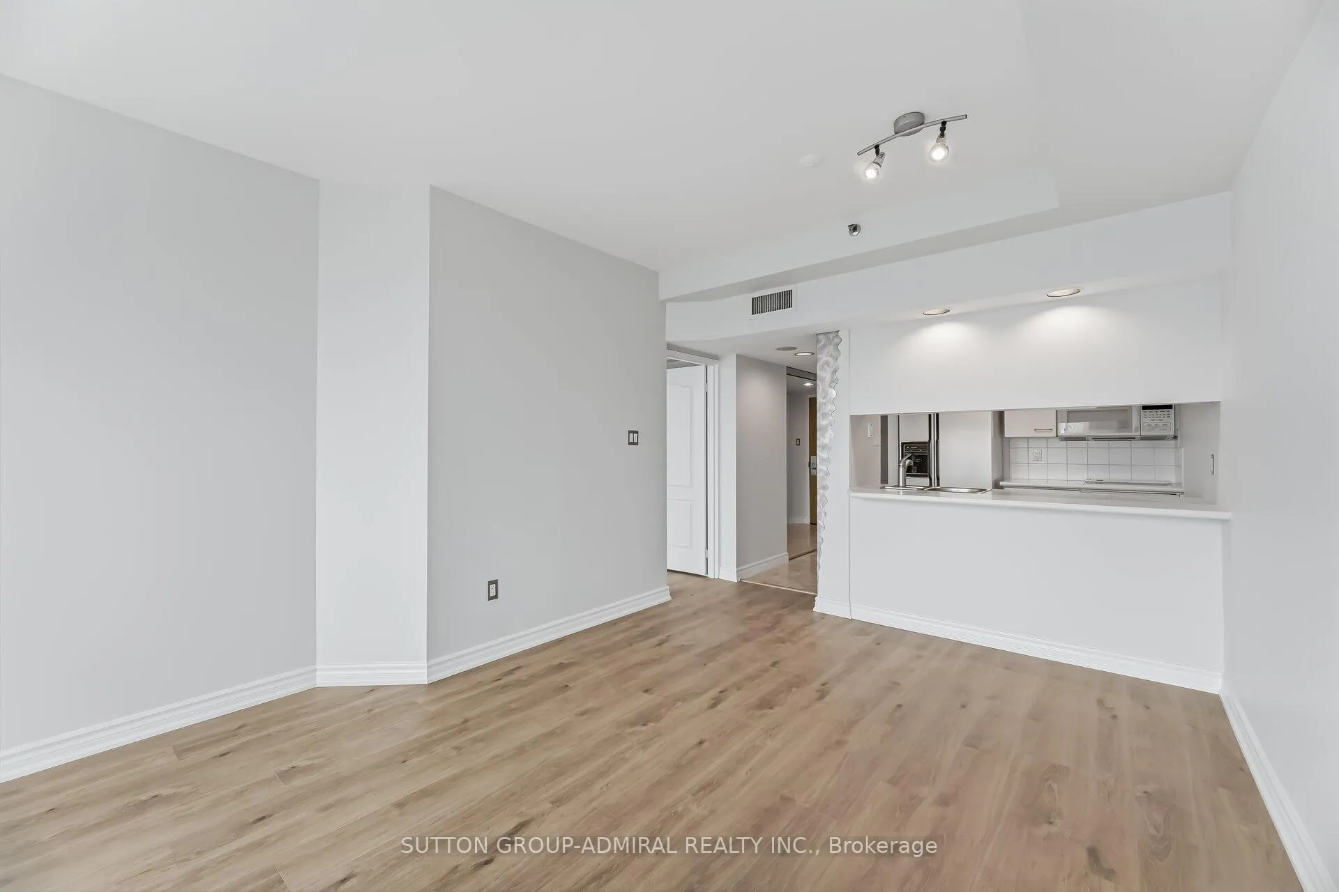 Photo 16 of Unit #3413, 38 Elm Street, Toronto, Bay Street Corridor — HOMEH