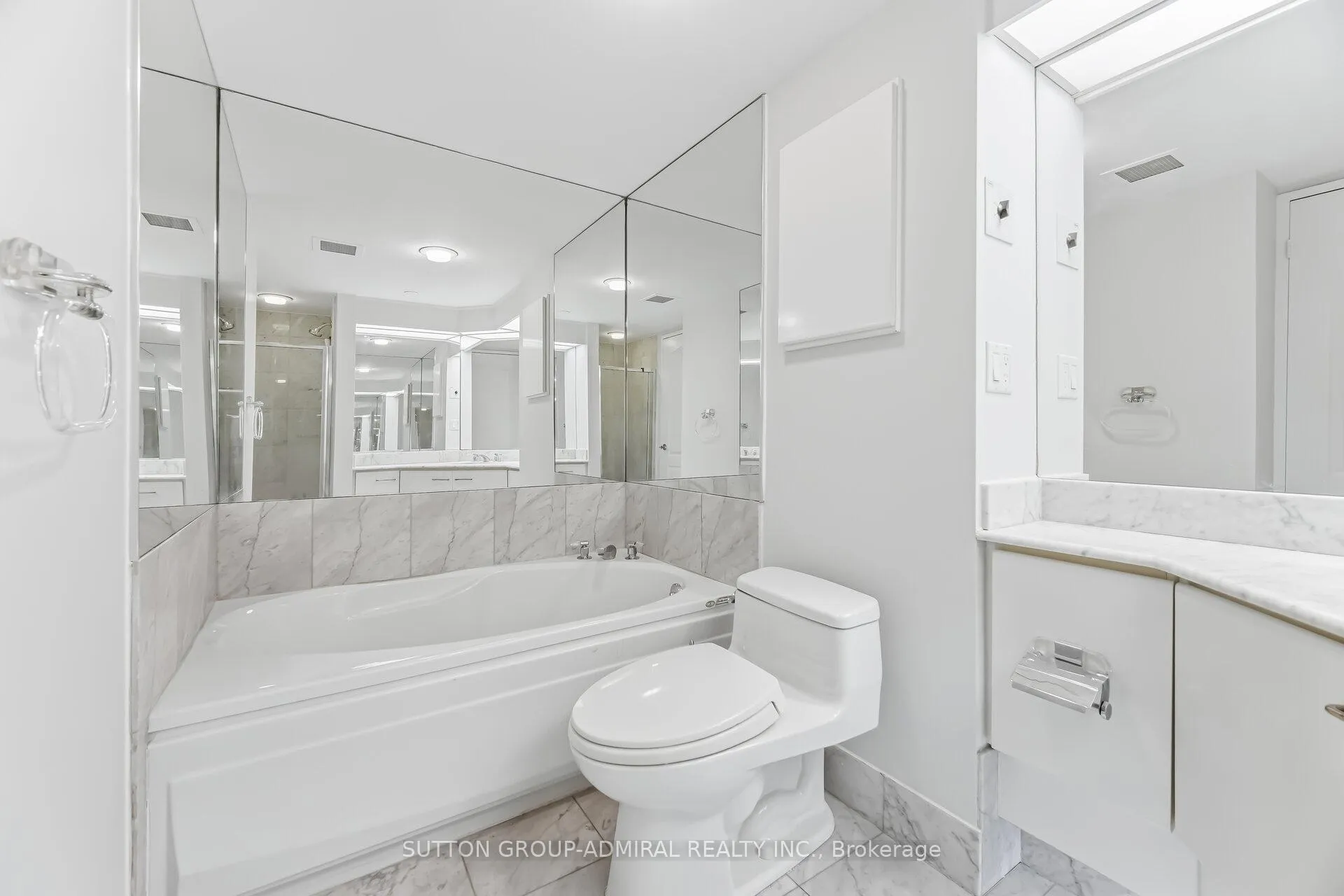 Photo 32 of Unit #3413, 38 Elm Street, Toronto, Bay Street Corridor — HOMEH