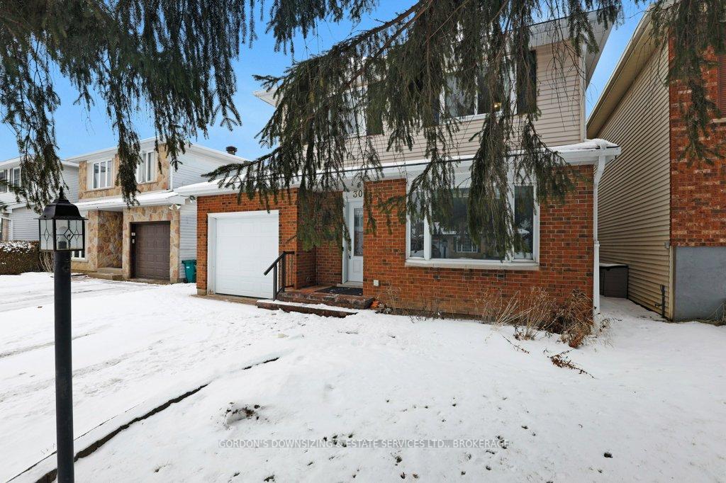 Photo 3 of 30 Ardell Grove, Ottawa, Craig Henry/Woodvale — HOMEH