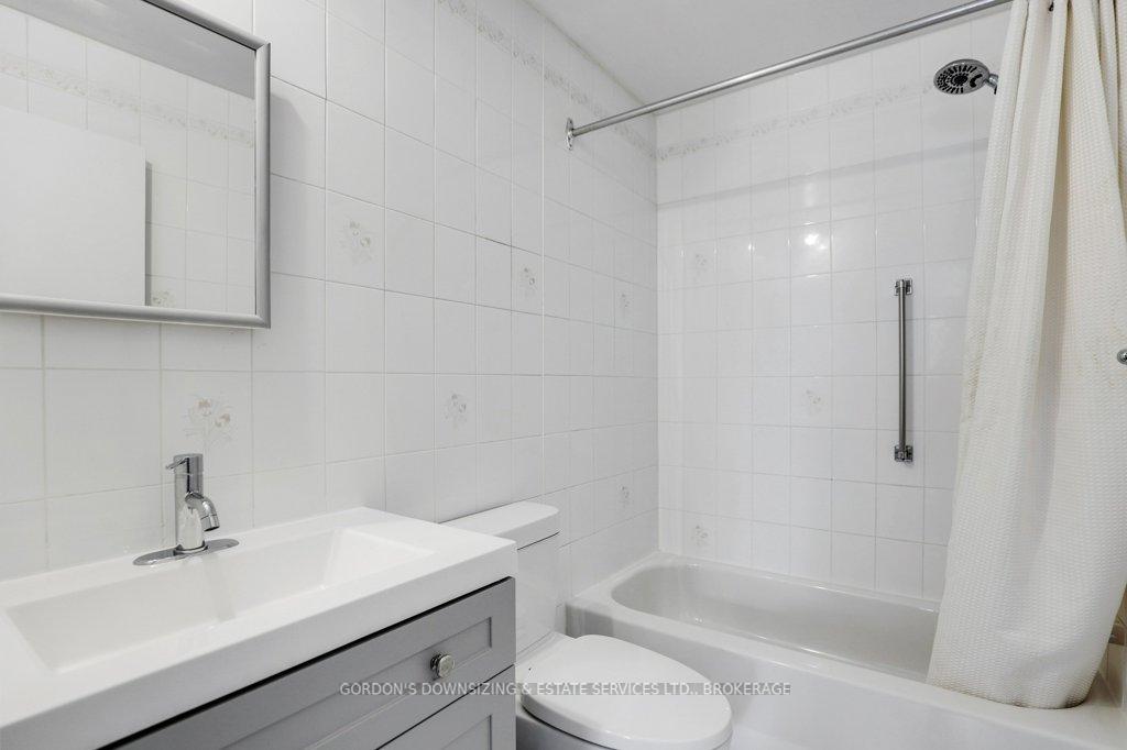 Photo 24 of 30 Ardell Grove, Ottawa, Craig Henry/Woodvale — HOMEH