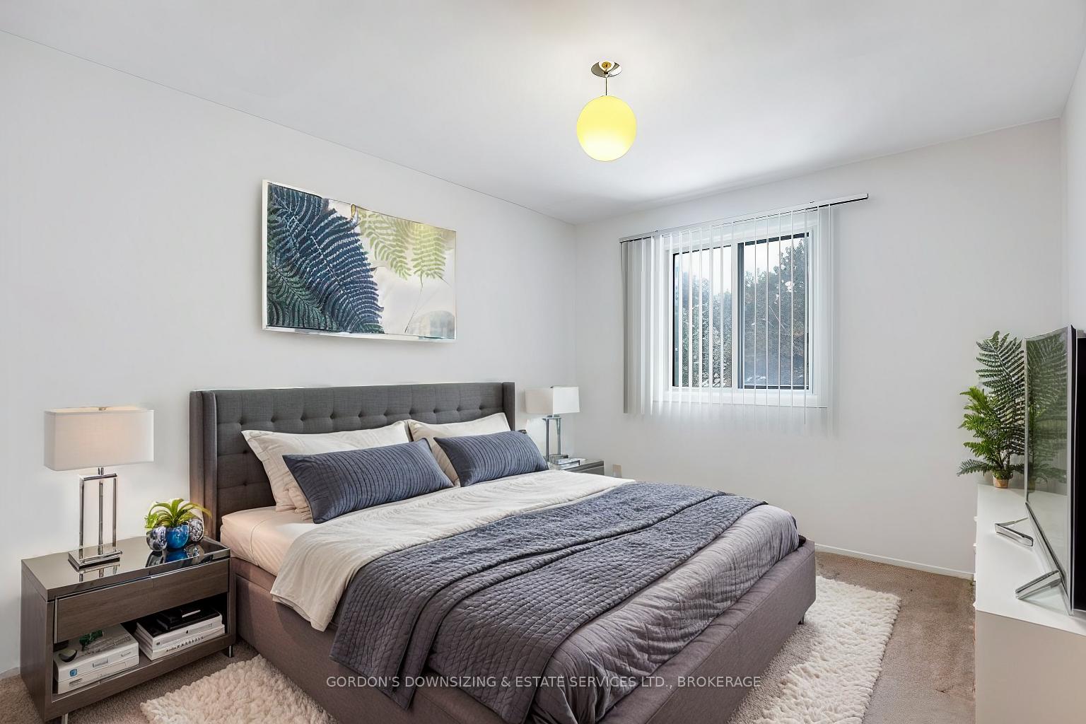 Photo 25 of 30 Ardell Grove, Ottawa, Craig Henry/Woodvale — HOMEH
