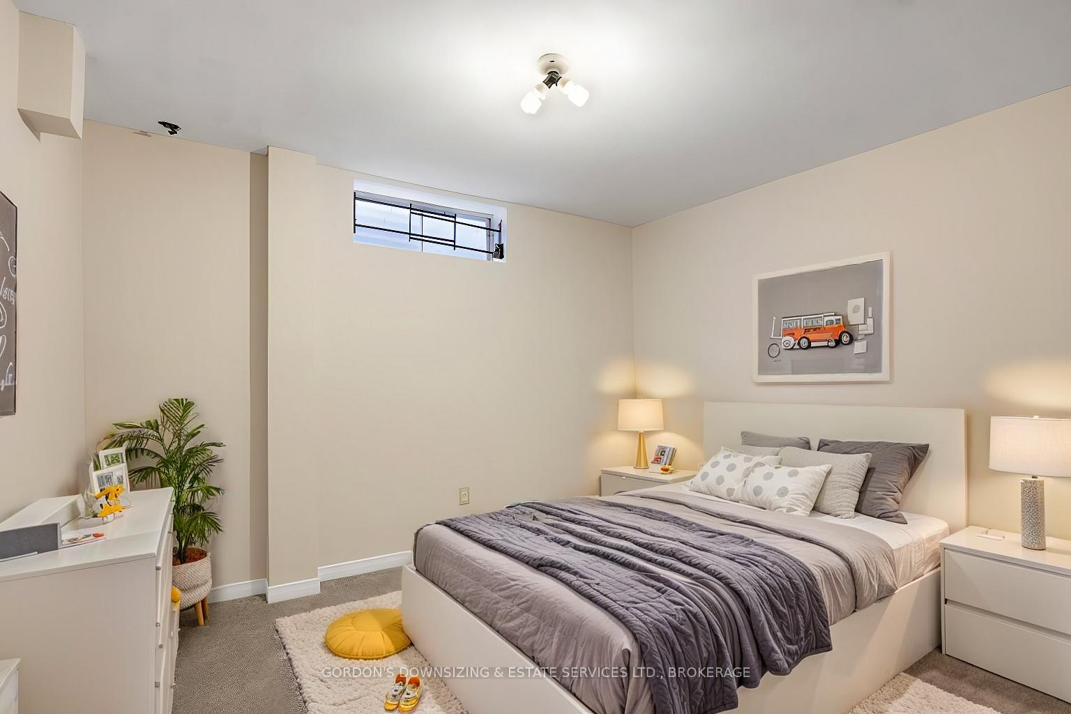 Photo 35 of 30 Ardell Grove, Ottawa, Craig Henry/Woodvale — HOMEH
