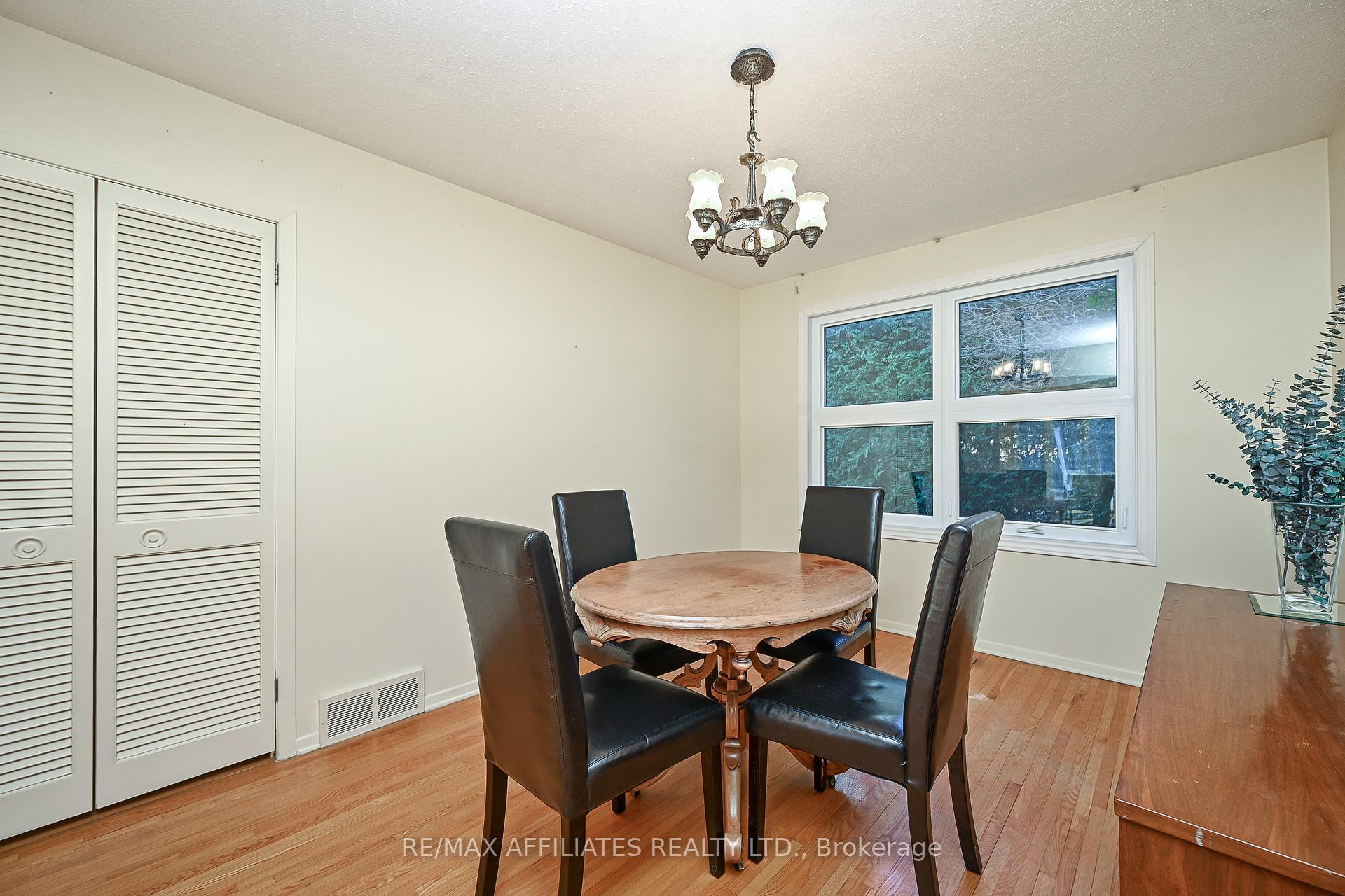 Photo 7 of 57 Meadowbank Drive, Ottawa, Briargreen — HOMEH