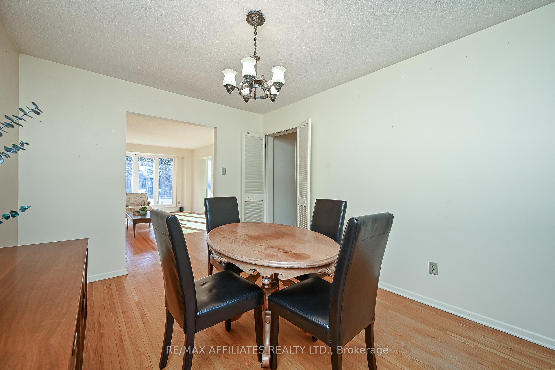 Photo 8 of 57 Meadowbank Drive, Ottawa, Briargreen — HOMEH