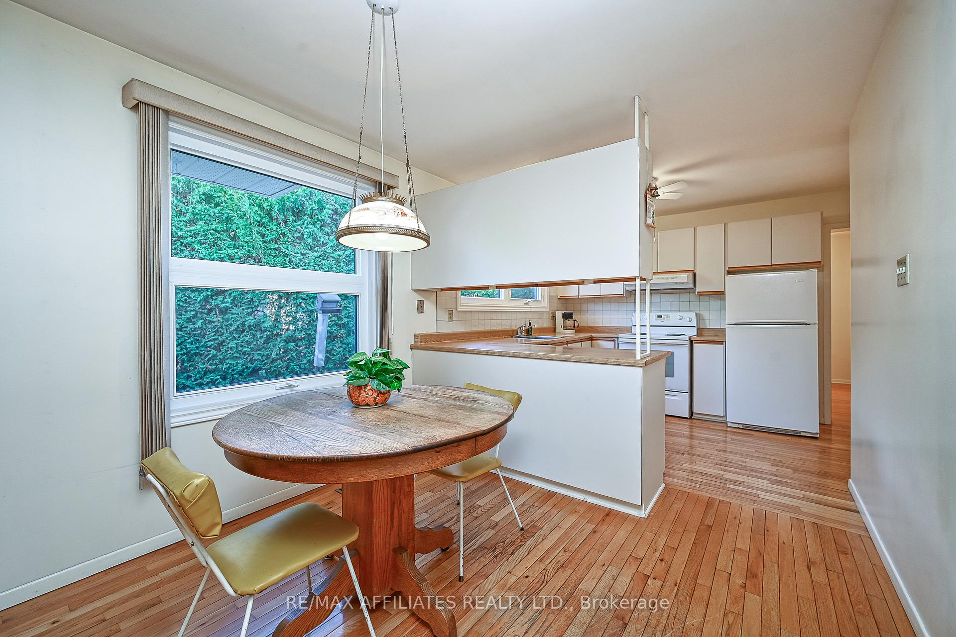 Photo 13 of 57 Meadowbank Drive, Ottawa, Briargreen — HOMEH