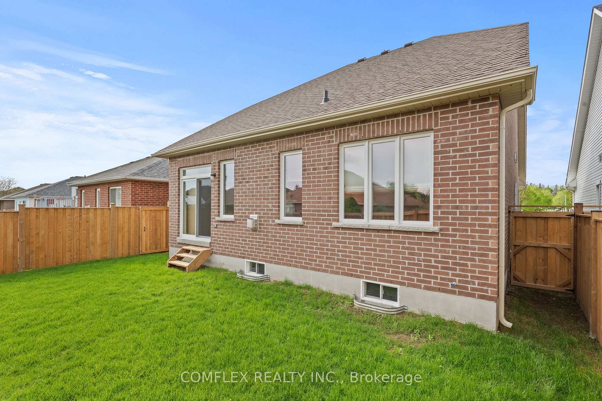 Photo 34 of 83 Steinway Drive, Scugog, Port Perry — HOMEH