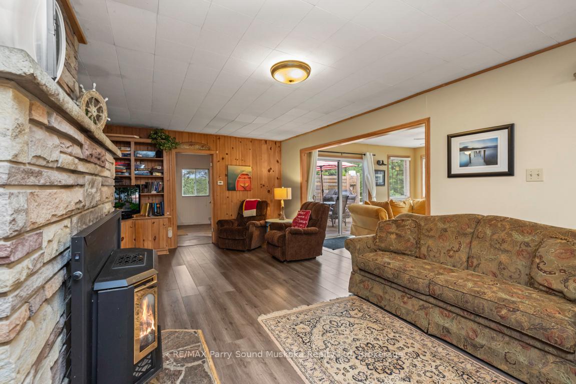 Photo 15 of 4 Mckechnie Road S, Seguin — HOMEH