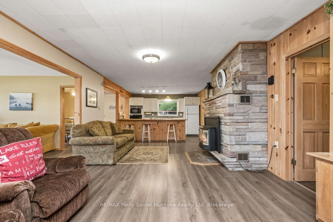 Photo 16 of 4 Mckechnie Road S, Seguin — HOMEH