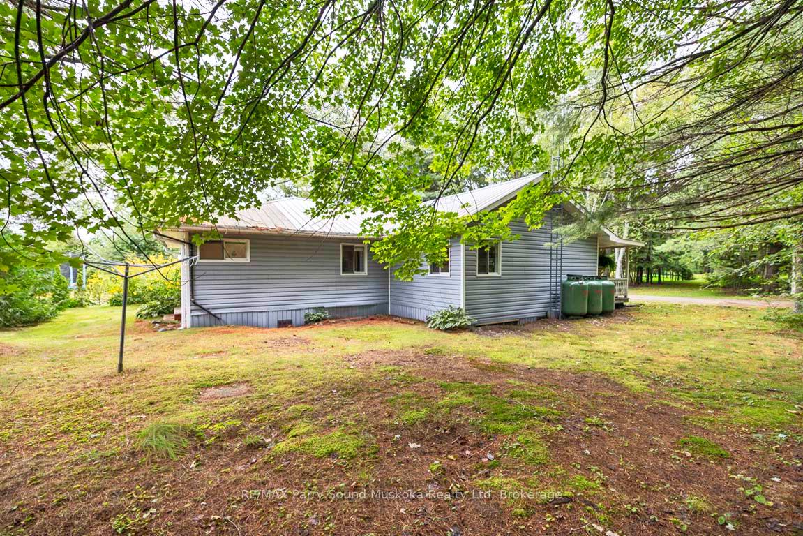 Photo 38 of 4 Mckechnie Road S, Seguin — HOMEH
