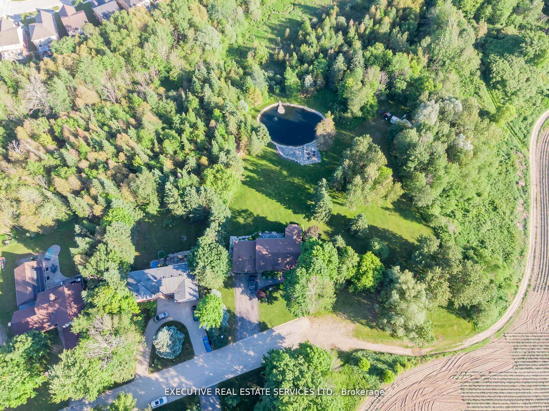 Photo 2 of 138 Maple Court, Shelburne — HOMEH