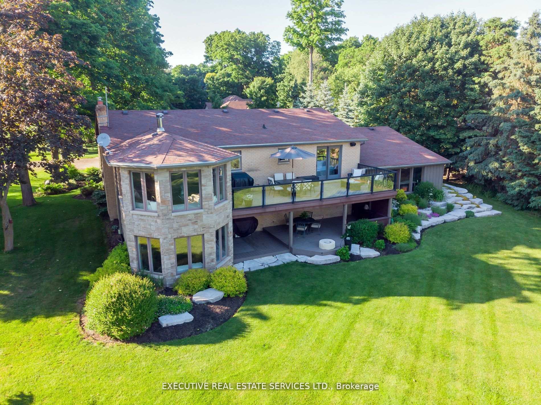 Photo 17 of 138 Maple Court, Shelburne — HOMEH
