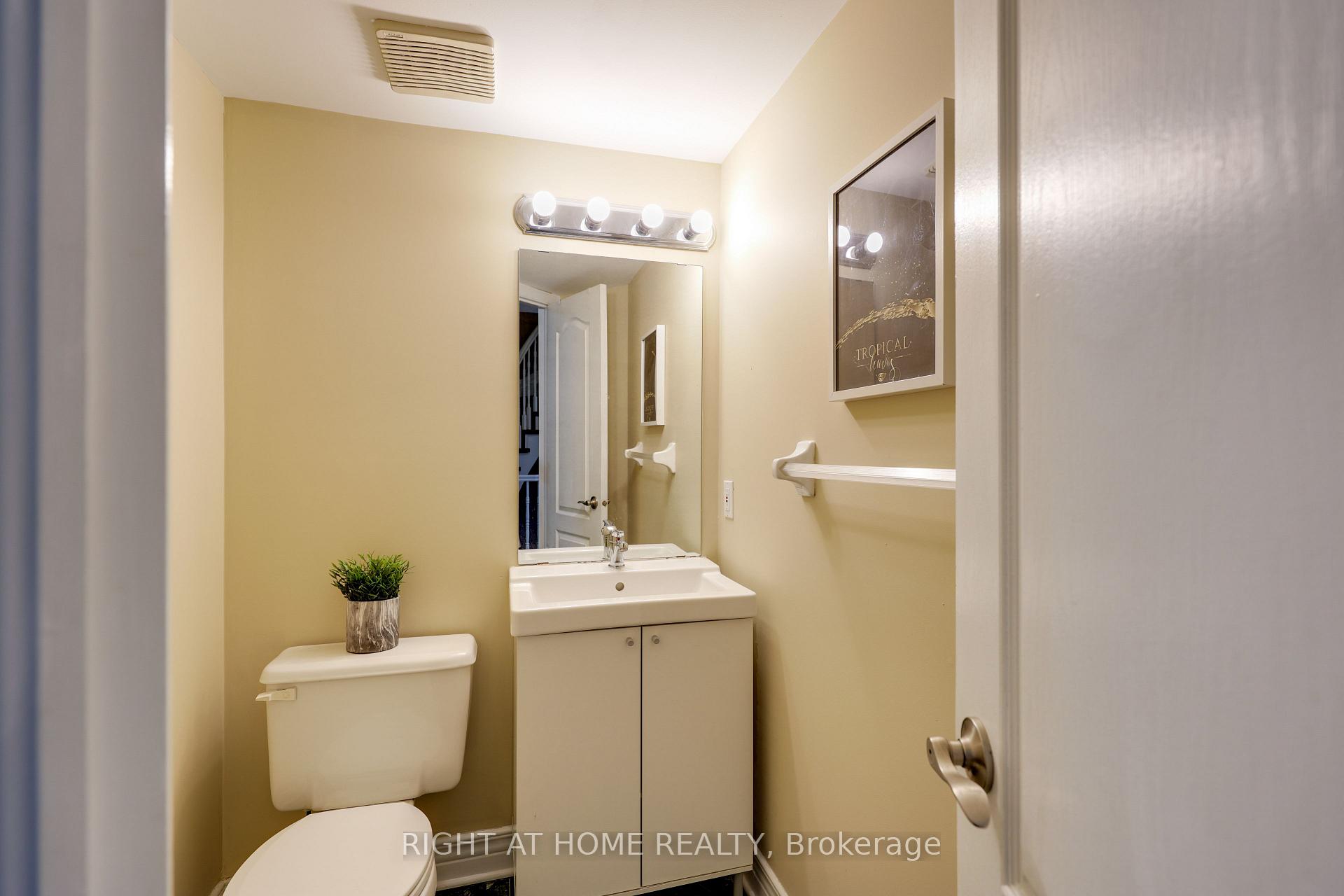 Photo 7 of 128 Thornbury Crescent, Ottawa, Centrepointe — HOMEH