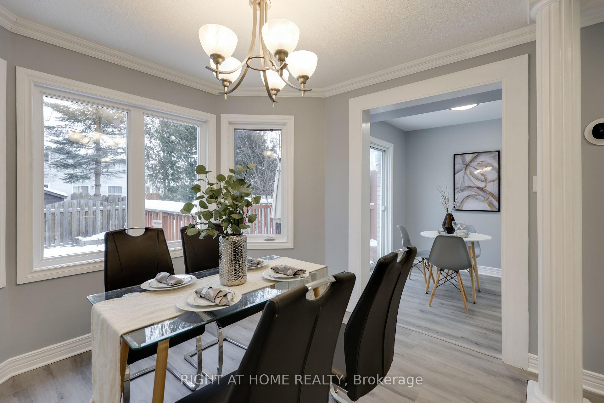 Photo 14 of 128 Thornbury Crescent, Ottawa, Centrepointe — HOMEH