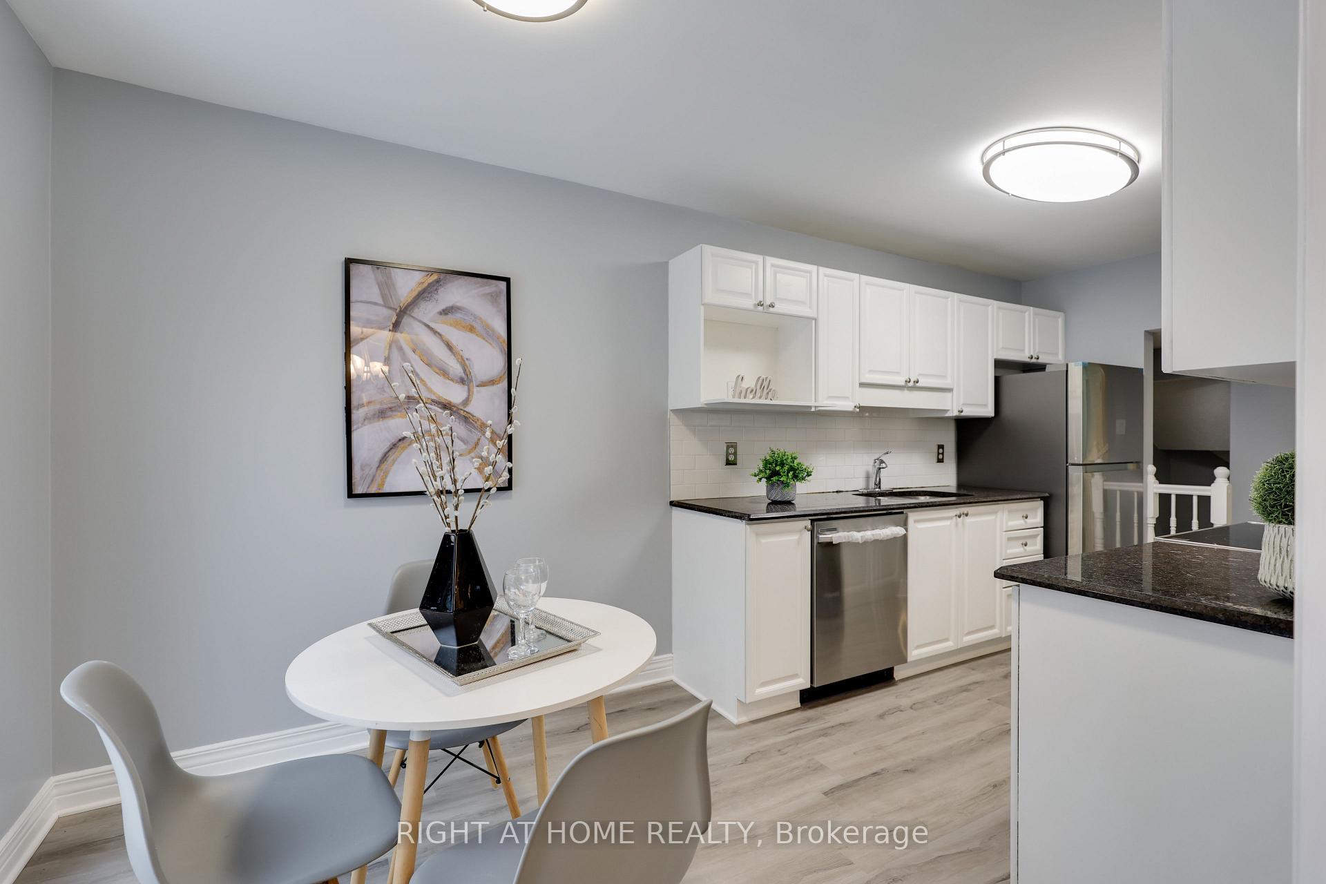 Photo 18 of 128 Thornbury Crescent, Ottawa, Centrepointe — HOMEH